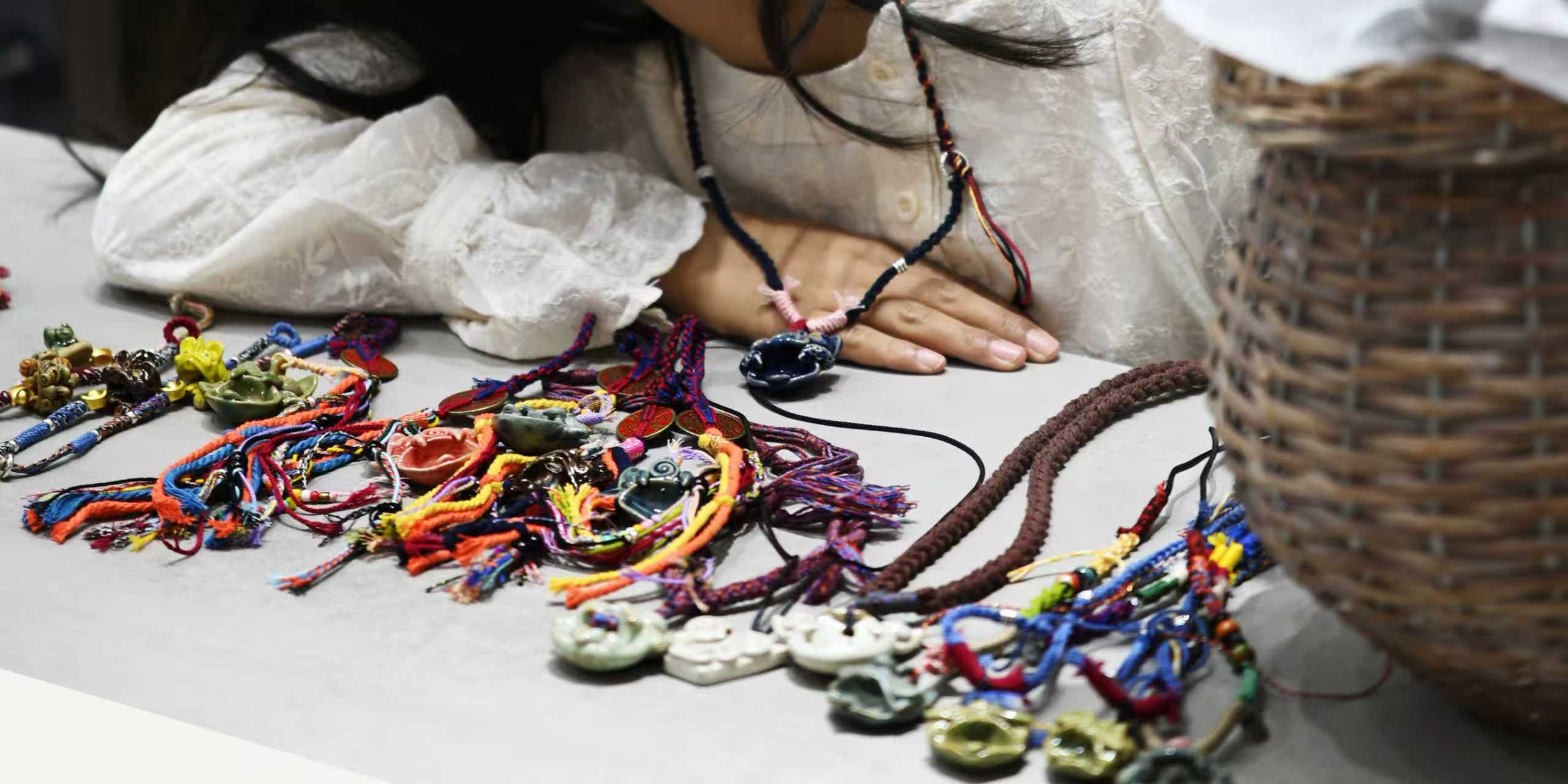 VividAion is a contemporary art brand specialising in handcrafted guardian jewellery and talismans inspired by traditional mythology such as the mythic WaMao (Tile Cat). Every piece is individually crafted by artisans, combining unique design, cultural heritage, and is created as a refined gift that carries protection, meaning, and soul.