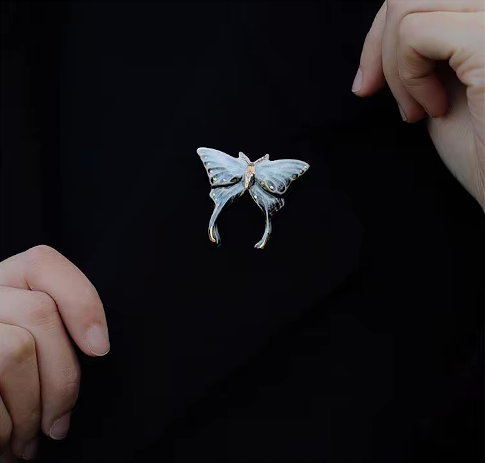 Brooch | Handcrafted Ceramic | 蝴蝶 | 蜕变之翼