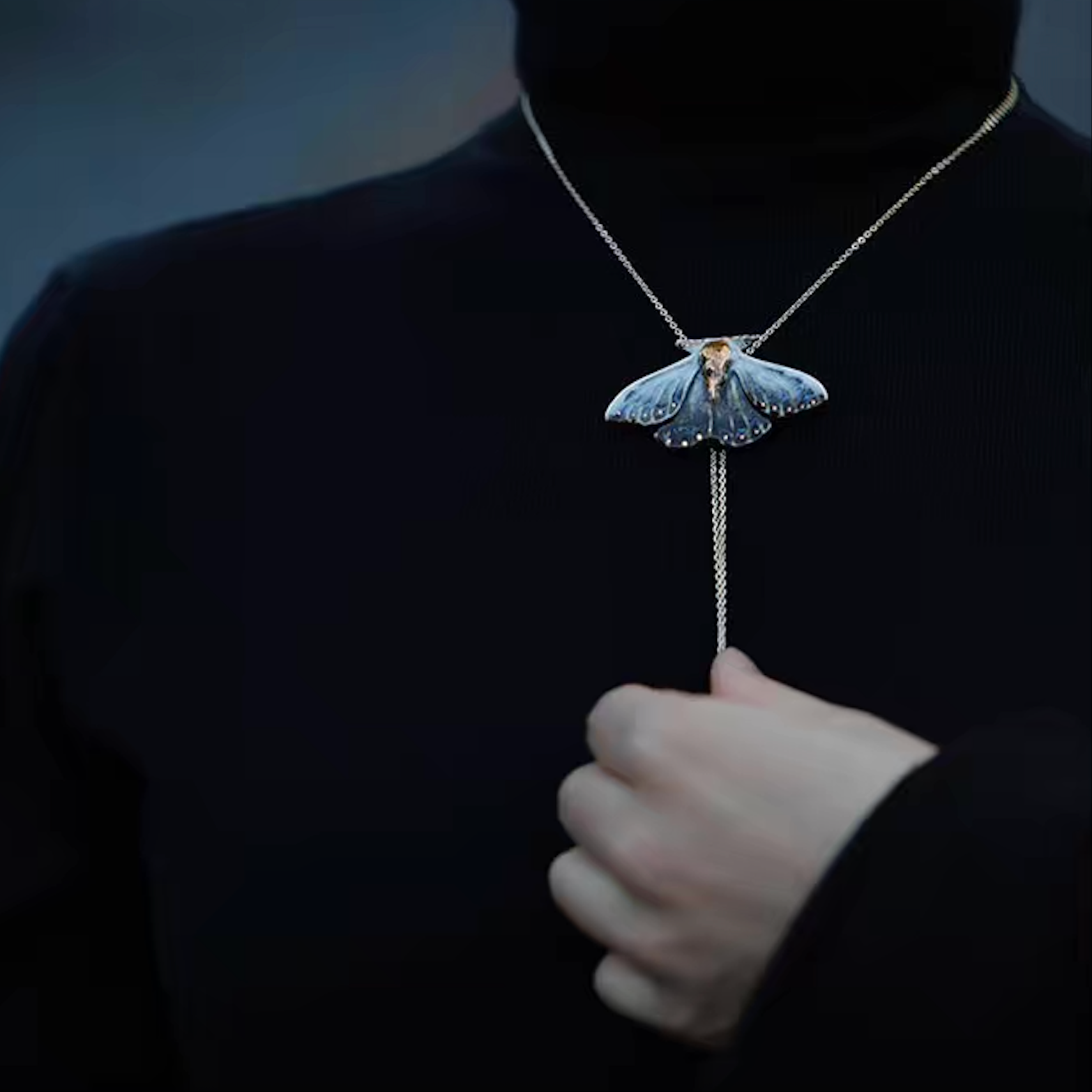 Necklace | Handcrafted Ceramic | 蓝凌蛾 | 蜕变之翼