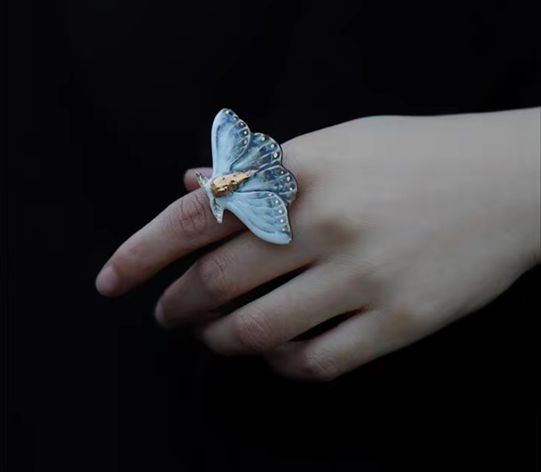 Ring | Handcrafted Ceramic | 蓝凌蛾 | 蜕变之翼