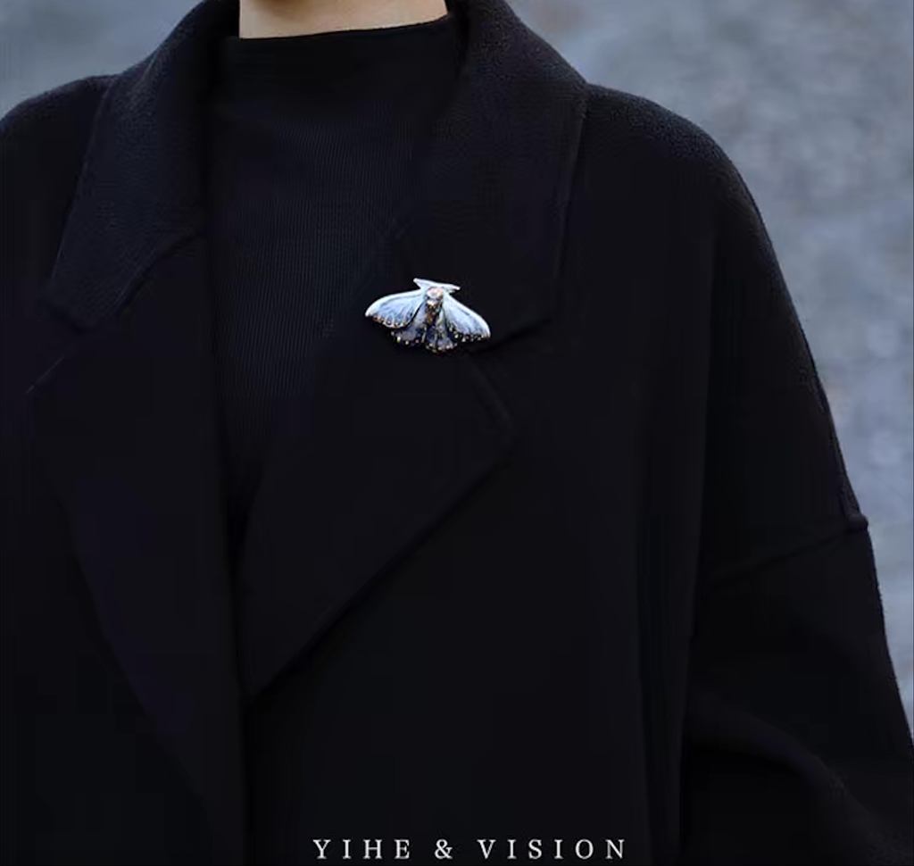 Brooch | Handcrafted Ceramic | 蓝凌蛾 | 蜕变之翼