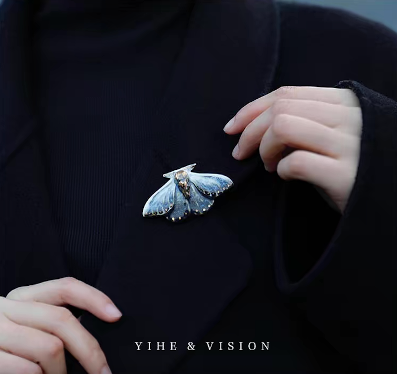 Brooch | Handcrafted Ceramic | 蓝凌蛾 | 蜕变之翼