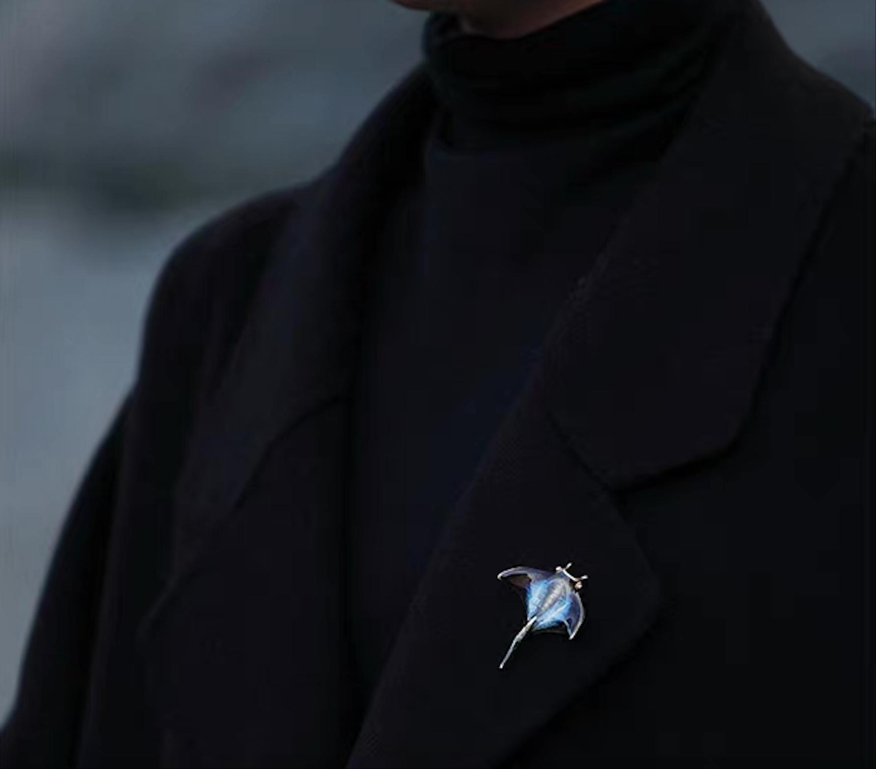Brooch | Handcrafted Ceramic | 魔鬼鱼 | 彩色 | 遨游之翼