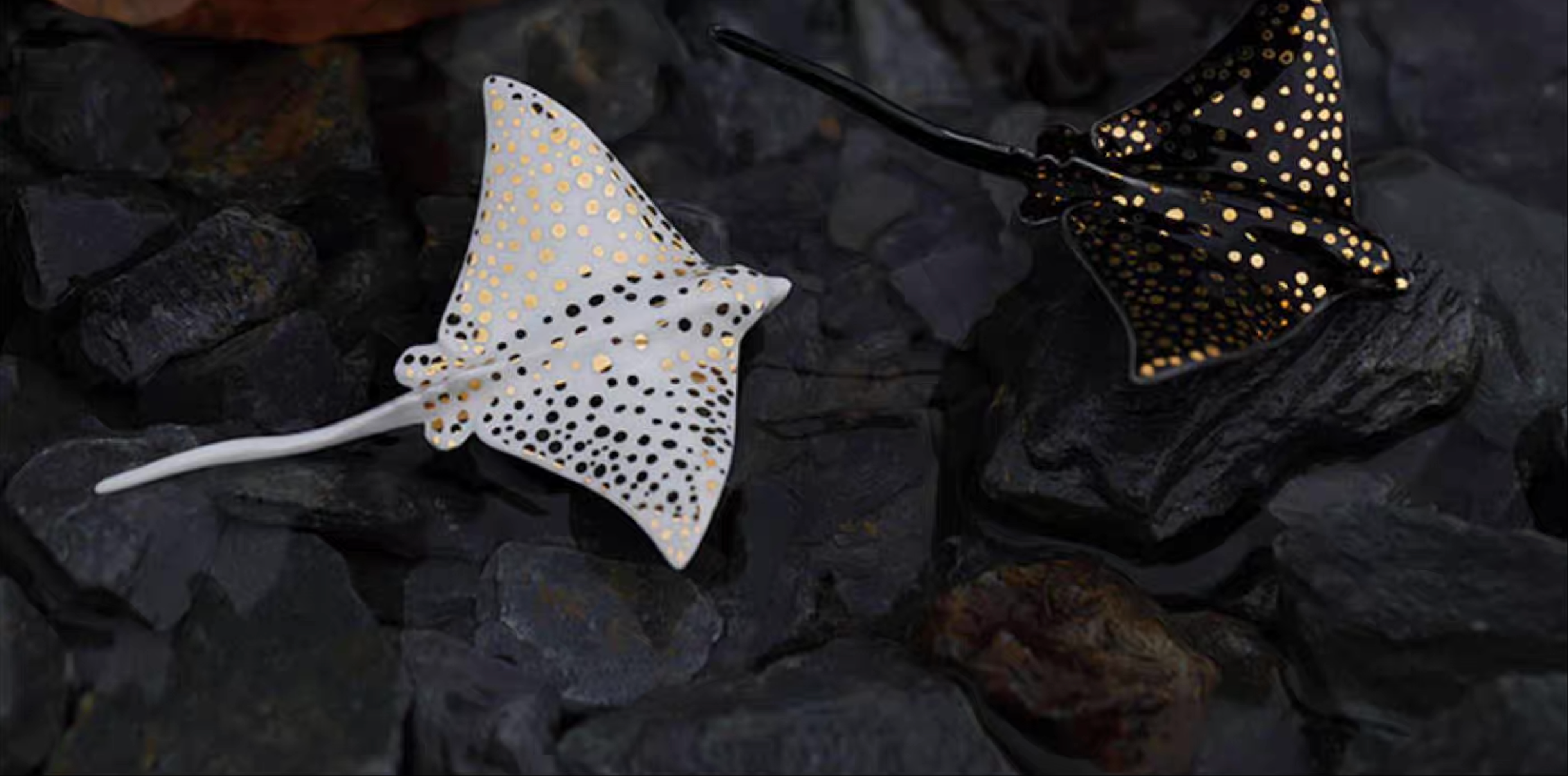 Brooch | Handcrafted Ceramic | 斑点鳐鱼 | 遨游之翼
