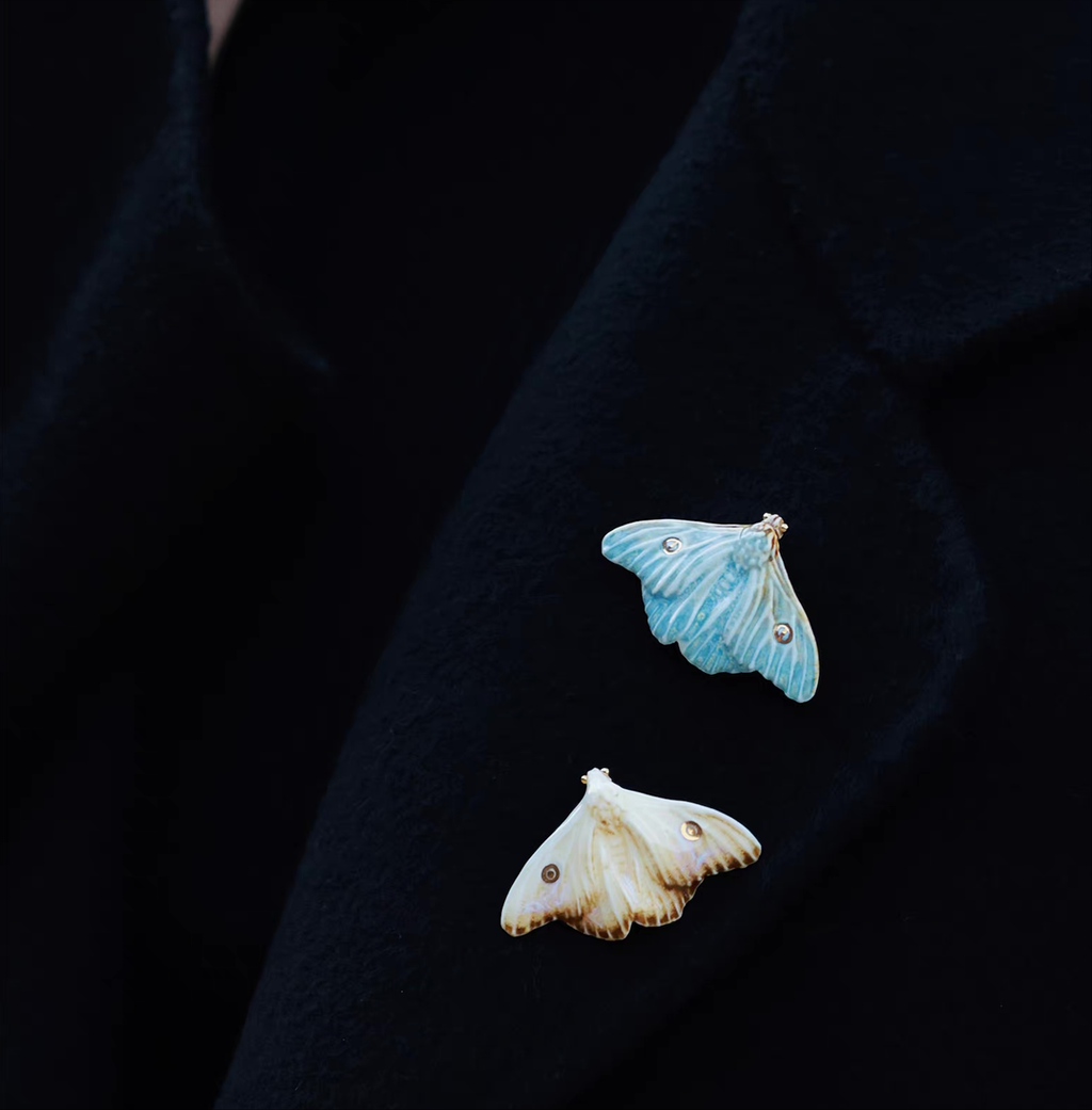 Brooch | Handcrafted Ceramic | 烬霜之蛾 | 蜕变之翼