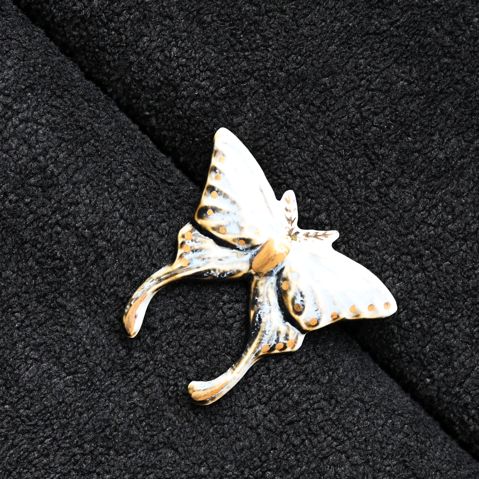 Brooch | Handcrafted Ceramic | 蝴蝶 | 蜕变之翼