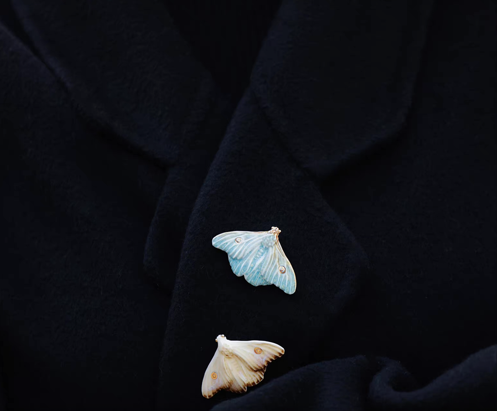 Brooch | Handcrafted Ceramic | 烬霜之蛾 | 蜕变之翼