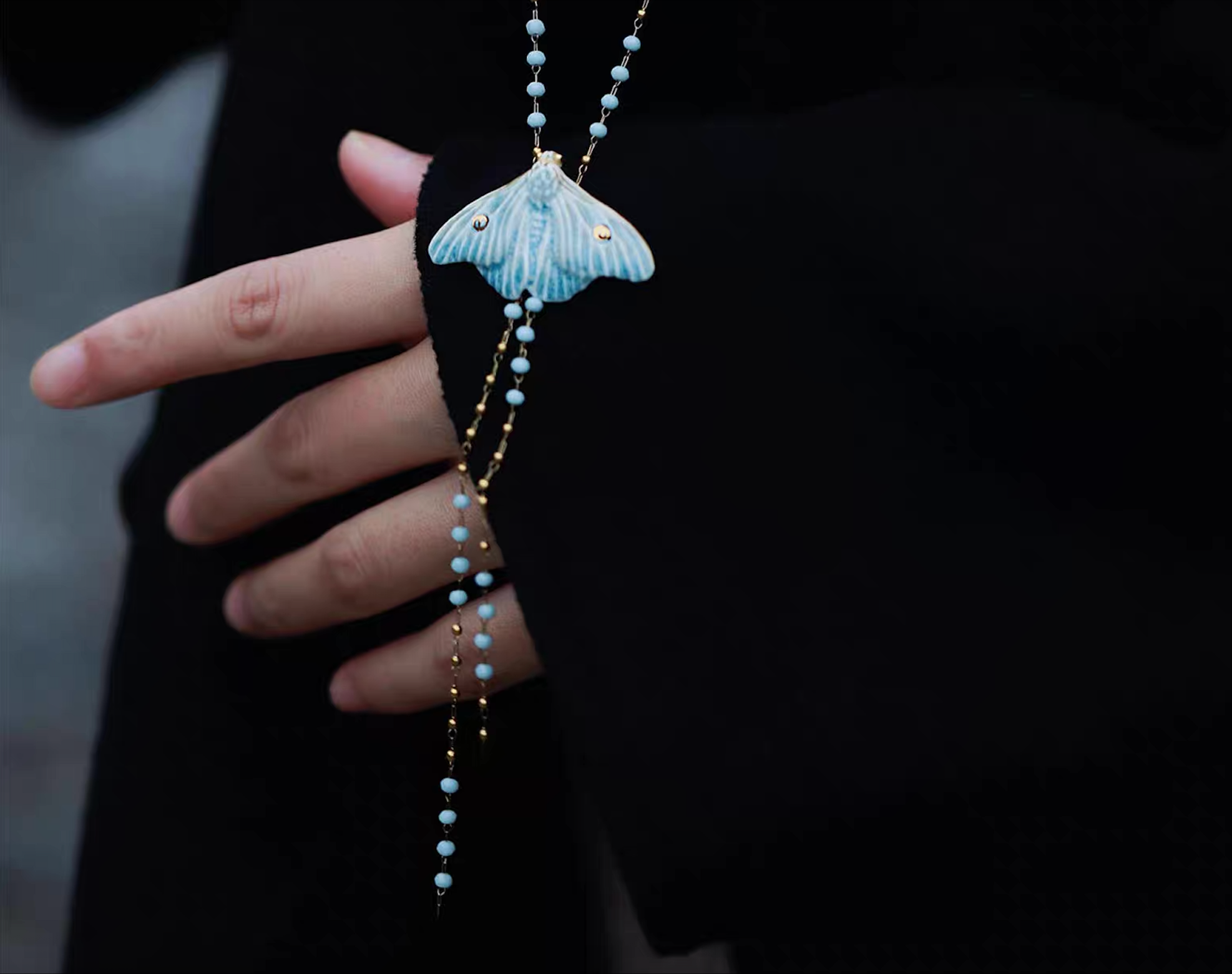 Necklace | Handcrafted Ceramic | 烬霜之蛾 | 蜕变之翼
