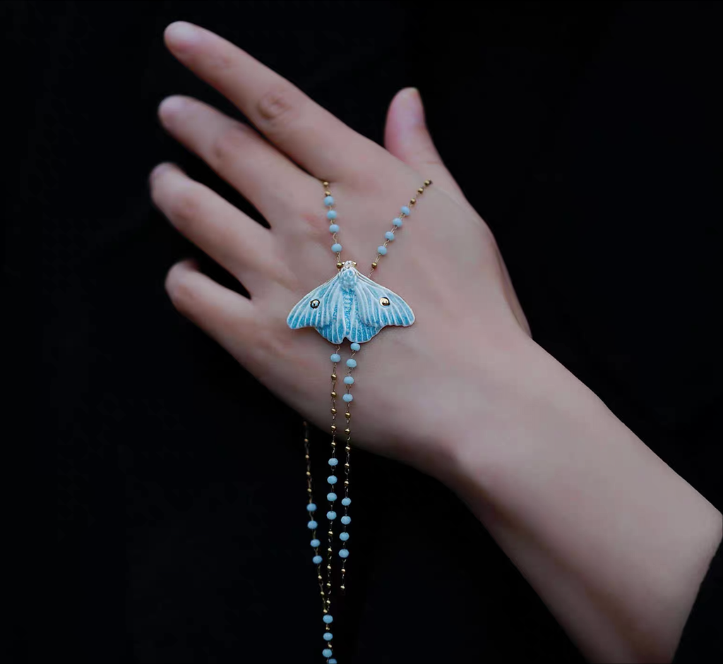 Necklace | Handcrafted Ceramic | 烬霜之蛾 | 蜕变之翼