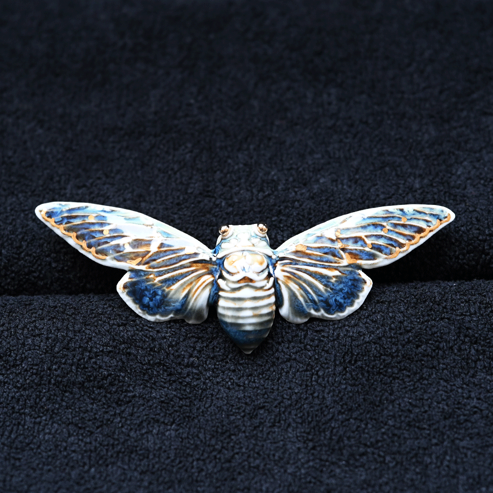 Brooch | Handcrafted Ceramic | 蝉 | 蜕变之翼