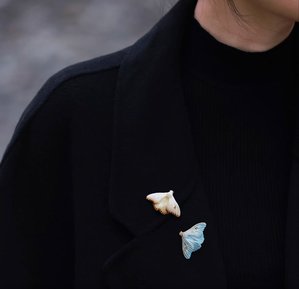 Brooch | Handcrafted Ceramic | 烬霜之蛾 | 蜕变之翼