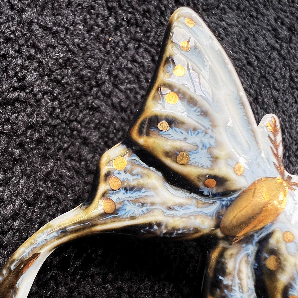 Brooch | Handcrafted Ceramic | 蝴蝶 | 蜕变之翼